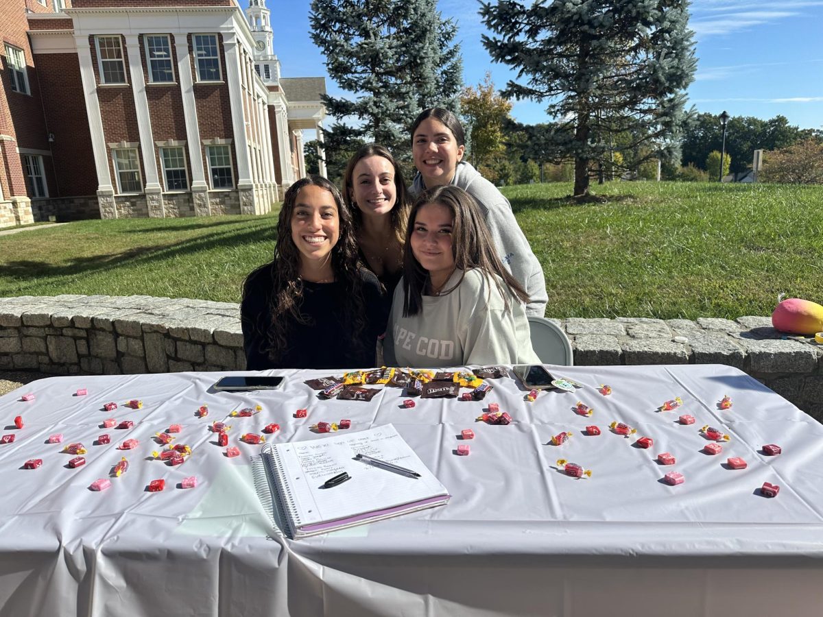 Students representing their club at the Student Involvement Fair