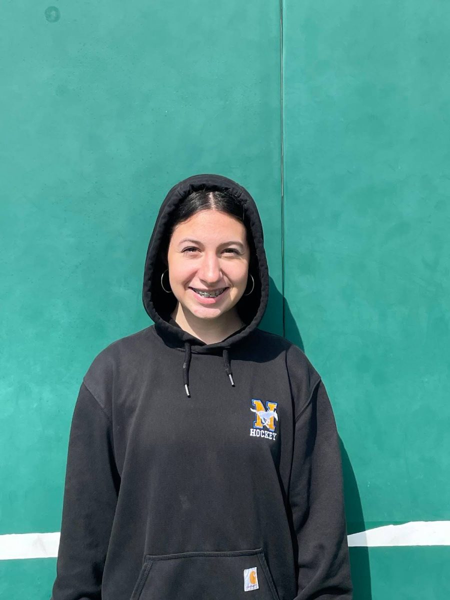 Daniela Parise, Sophomore