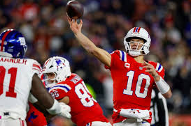 Drake Maye throws a touchdown pass to Rookie Wide Receiver Kyle Williams.
(AM800)