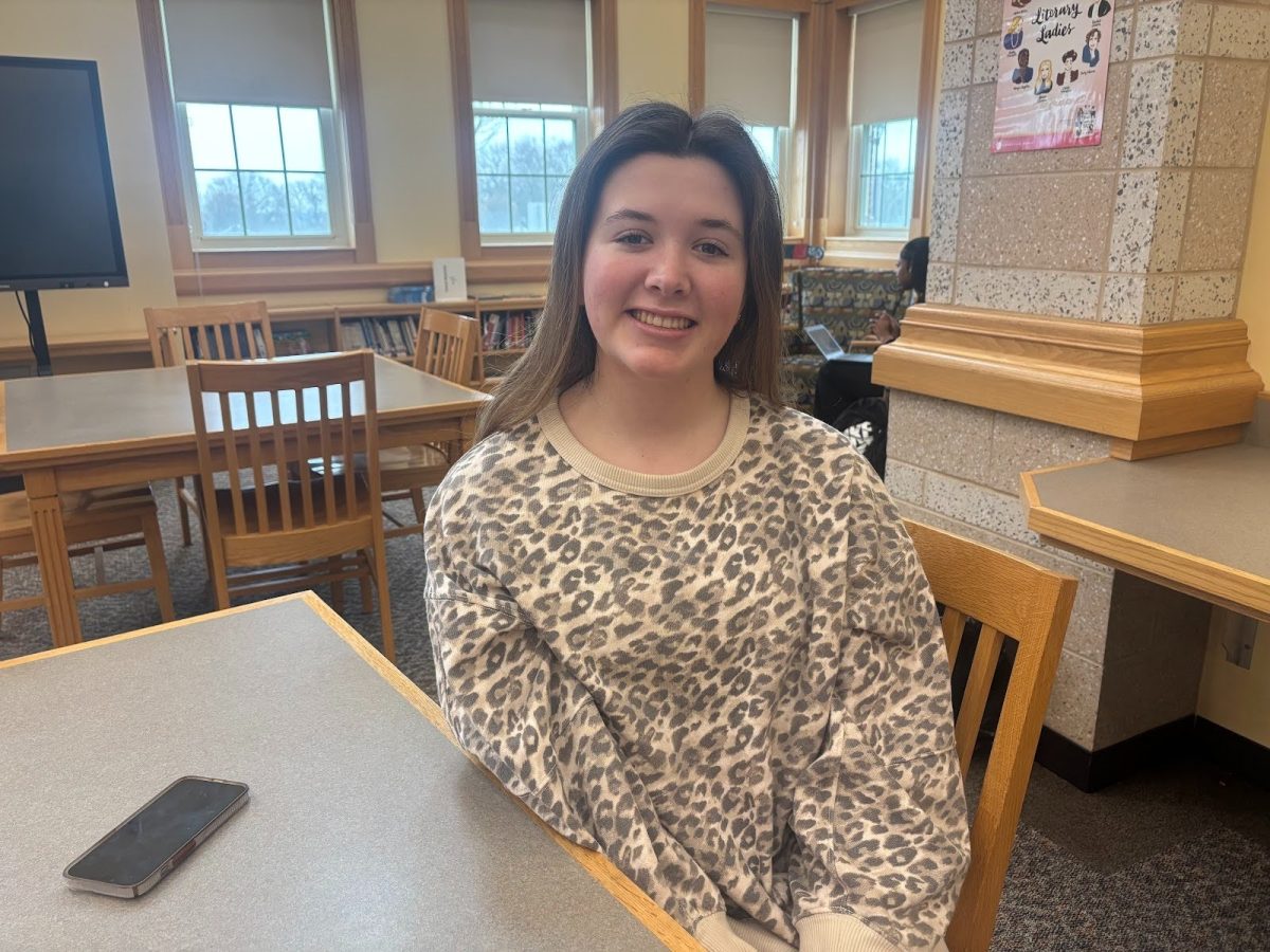 Gigi Lundin, Sophomore