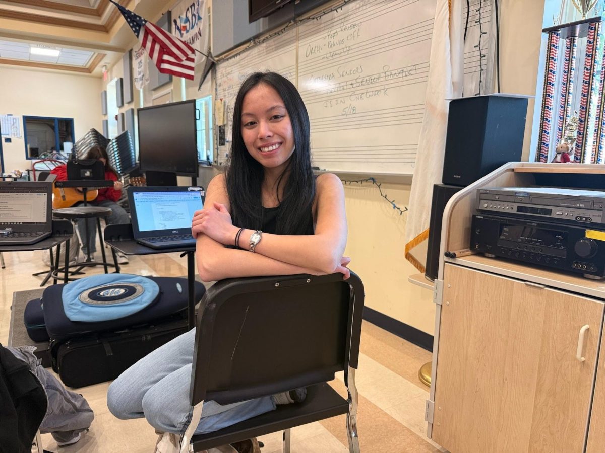 Anika Mabano, Senior